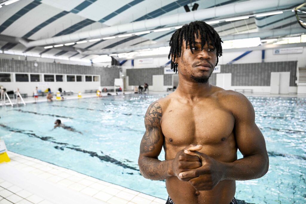 Gift Orban shows off his muscular body