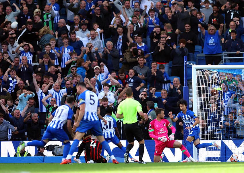 Kaoru Mitoma nets for Brighton