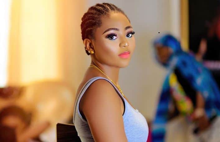 super eagles supporters club regina daniels